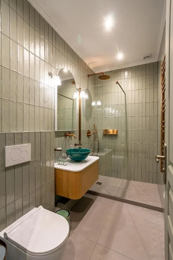 The Liberty Green Suite Paris Apartment