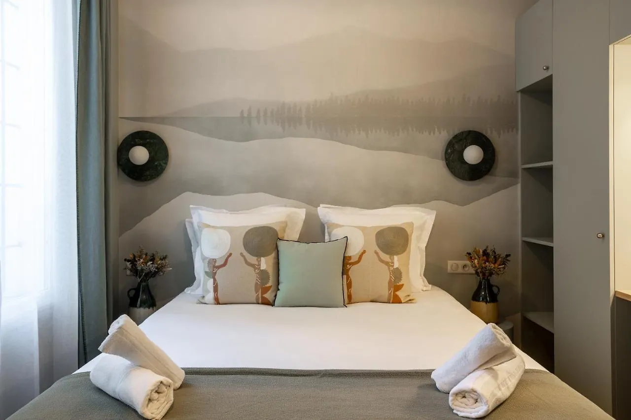 The Liberty Green Suite Paris Apartment