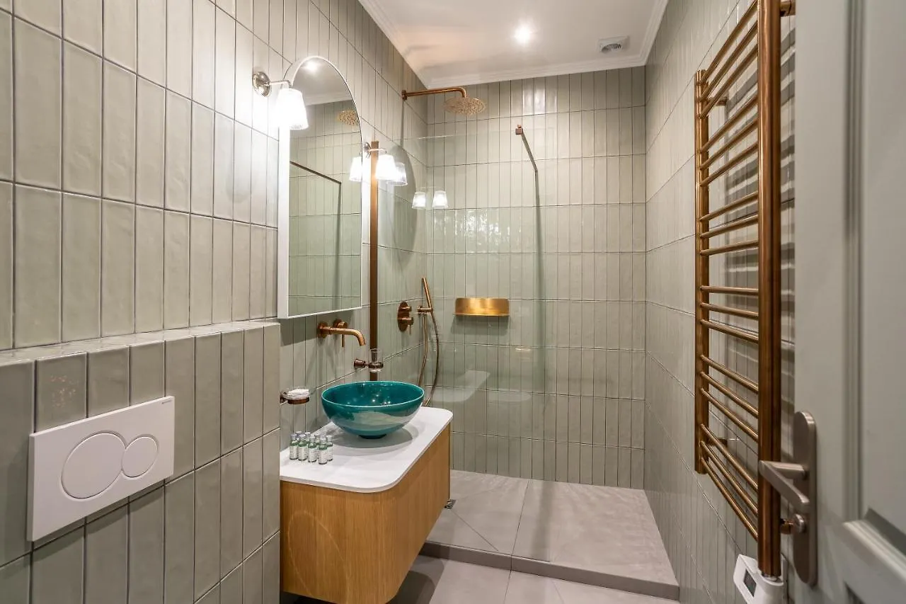 The Liberty Green Suite Paris